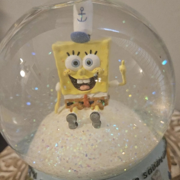 2003 Sponge Bob snow globe music box - Picture 7 of 10